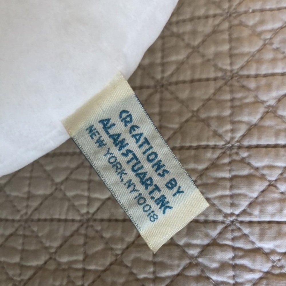 Alan Stuart Froggy pillow, new without tags - Picture 2 of 6